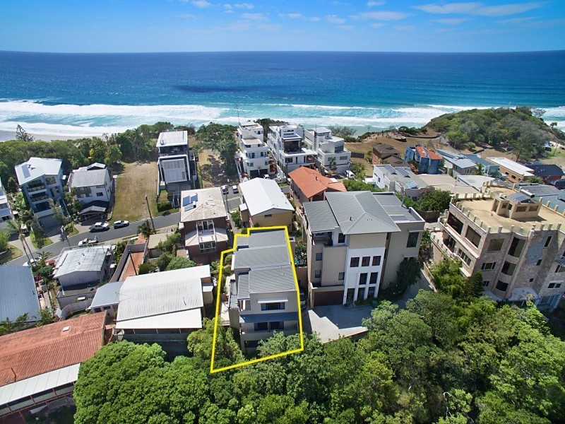 2/18 Brakes Crescent, Miami QLD 4220