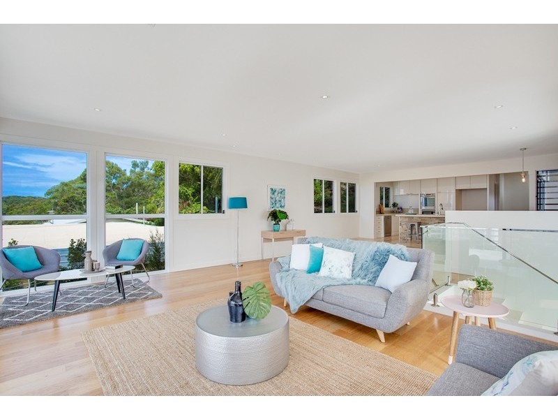 46 Hill Avenue, Burleigh Heads QLD 4220