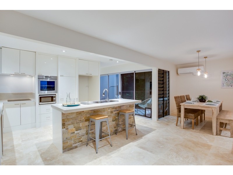 46 Hill Avenue, Burleigh Heads QLD 4220