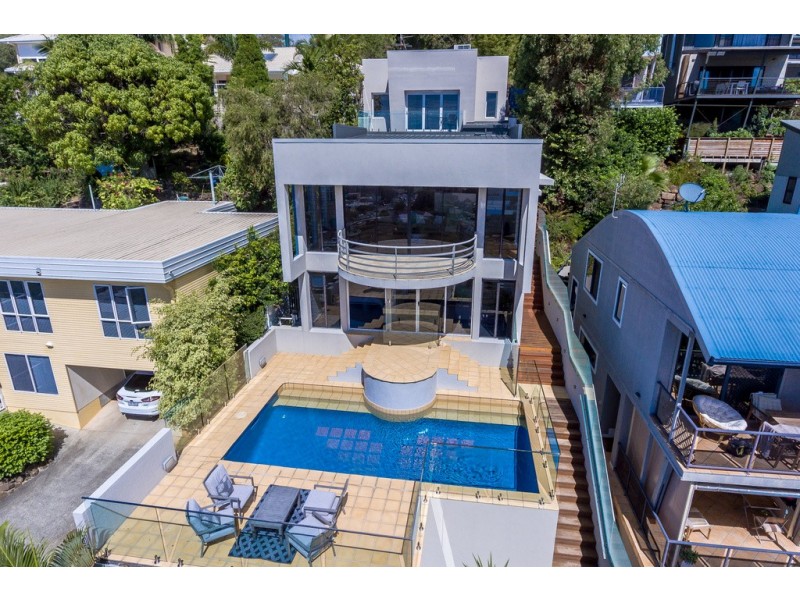 46 Hill Avenue, Burleigh Heads QLD 4220