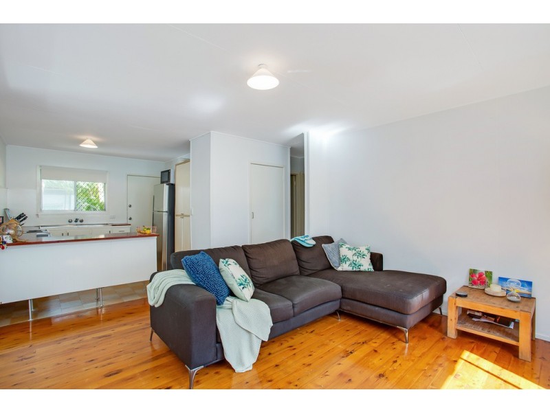 45 Sunshine Parade, Miami QLD 4220