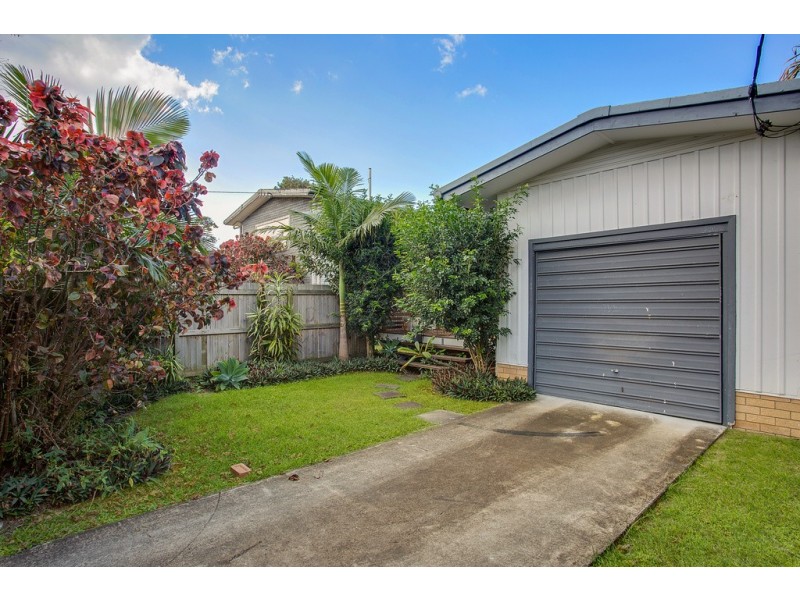 45 Sunshine Parade, Miami QLD 4220