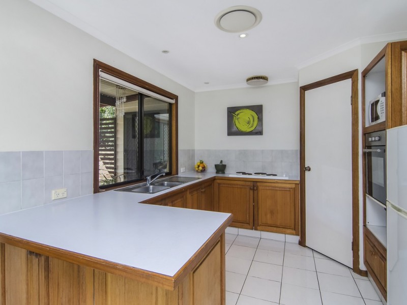 8 McCubbin Court, Burleigh Heads QLD 4220