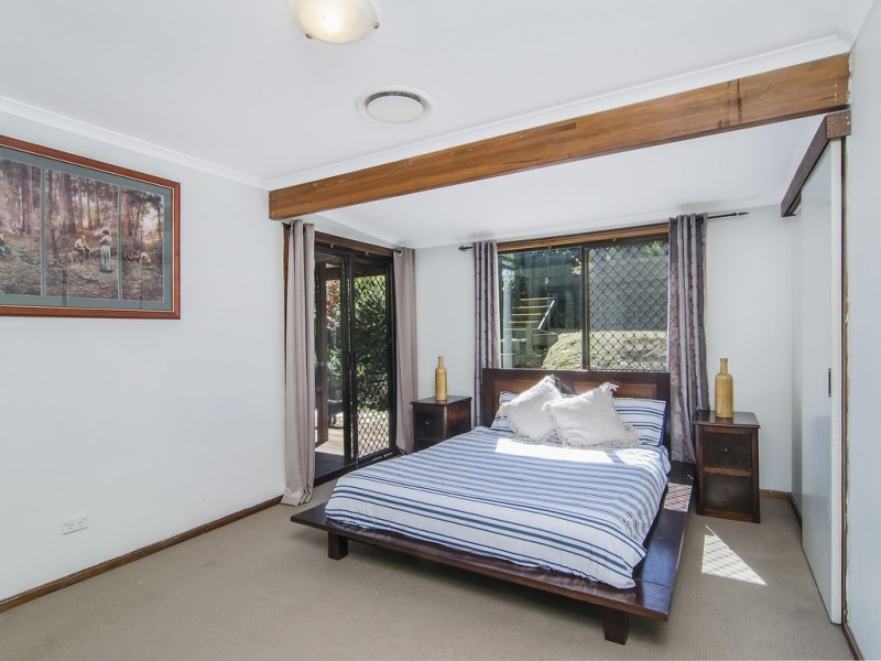 8 McCubbin Court, Burleigh Heads QLD 4220