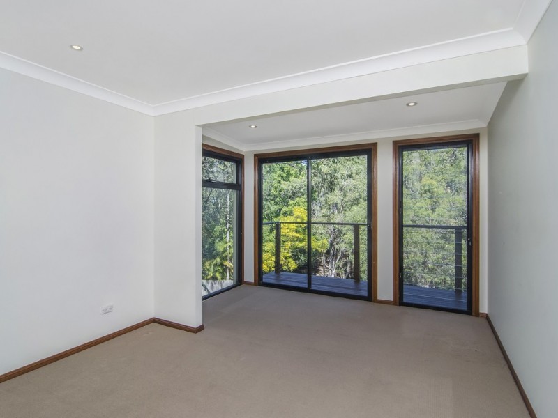 8 McCubbin Court, Burleigh Heads QLD 4220