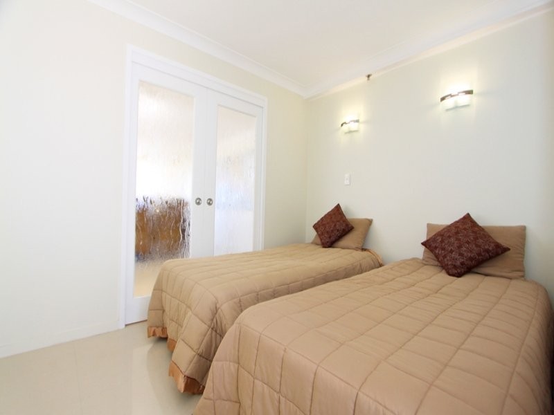 Unit 23E/238 The Esplanade, Miami QLD 4220