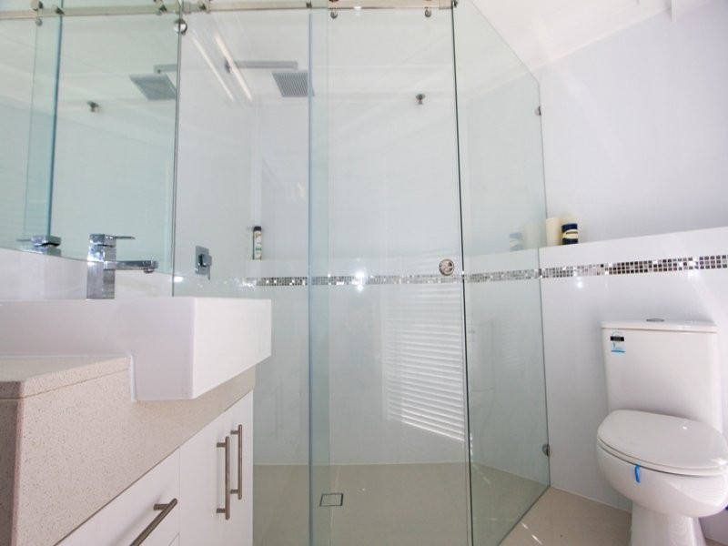 Unit 23E/238 The Esplanade, Miami QLD 4220