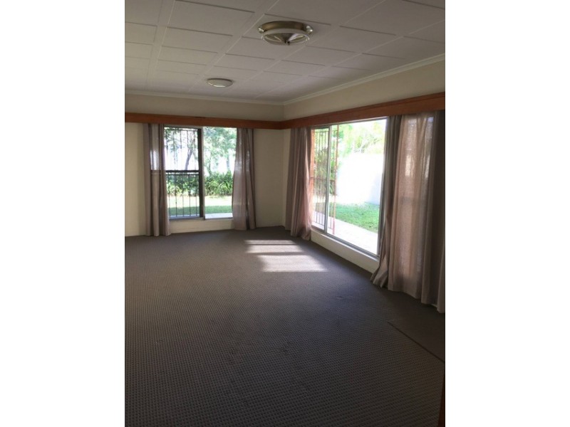 12 Diana Avenue, Burleigh Heads QLD 4220