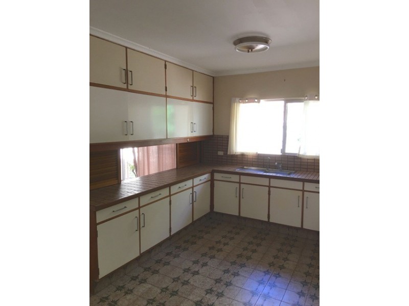 12 Diana Avenue, Burleigh Heads QLD 4220