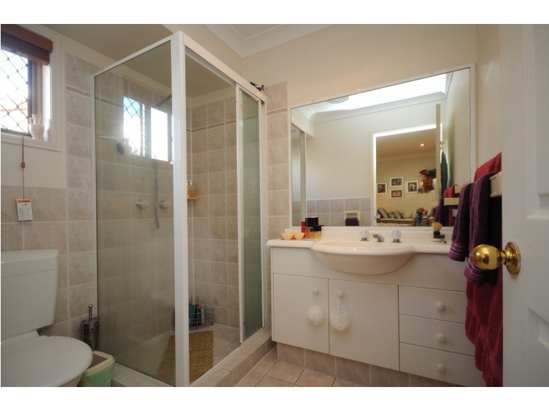 5 Baruch Street, Varsity Lakes QLD 4227