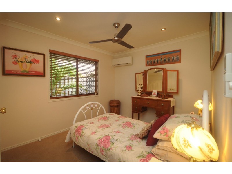 5 Baruch Street, Varsity Lakes QLD 4227