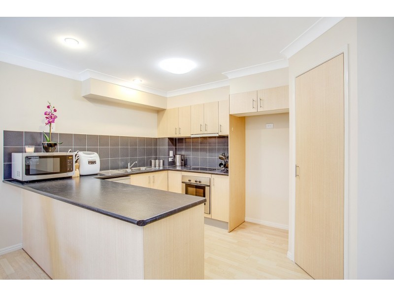 3/31 Tallebudgera Creek Road, Burleigh Heads QLD 4220