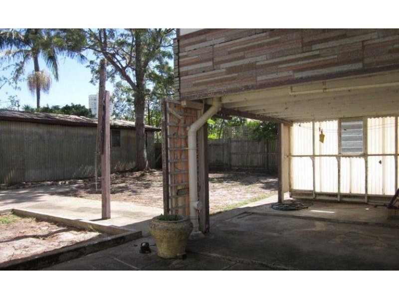 19 Ferny Fairway, Burleigh Heads QLD 4220