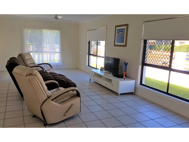 9 Peach Drive, Robina QLD 4226