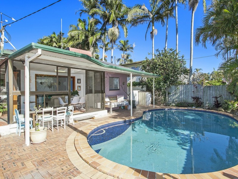 51 Acanthus Avenue, Burleigh Heads QLD 4220