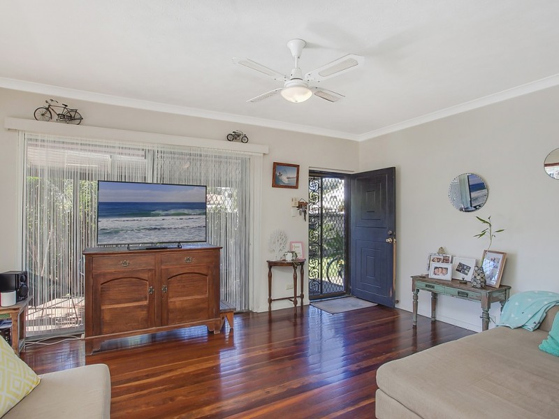 51 Acanthus Avenue, Burleigh Heads QLD 4220