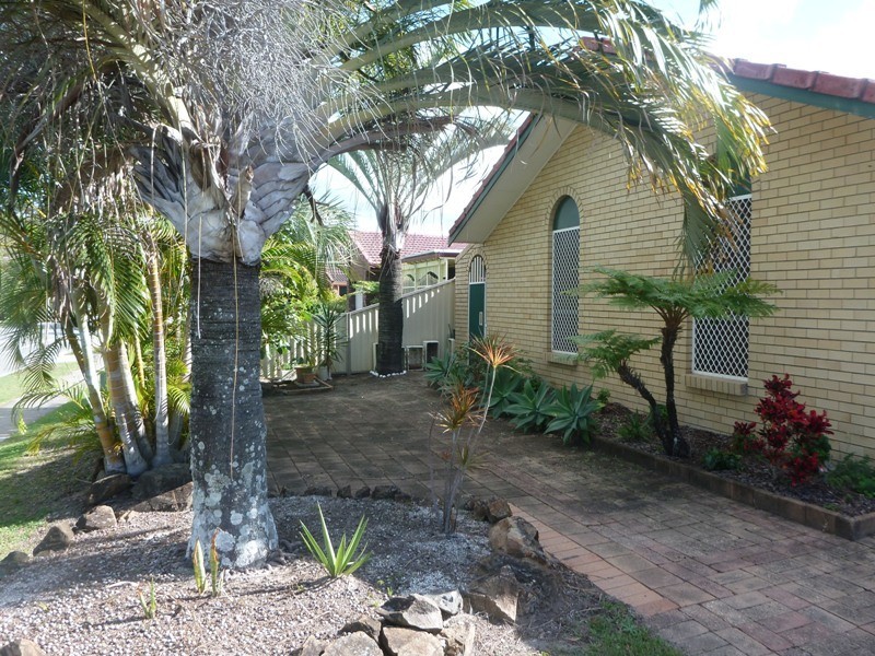 1/87 Christine Avenue, Burleigh Waters QLD 4220