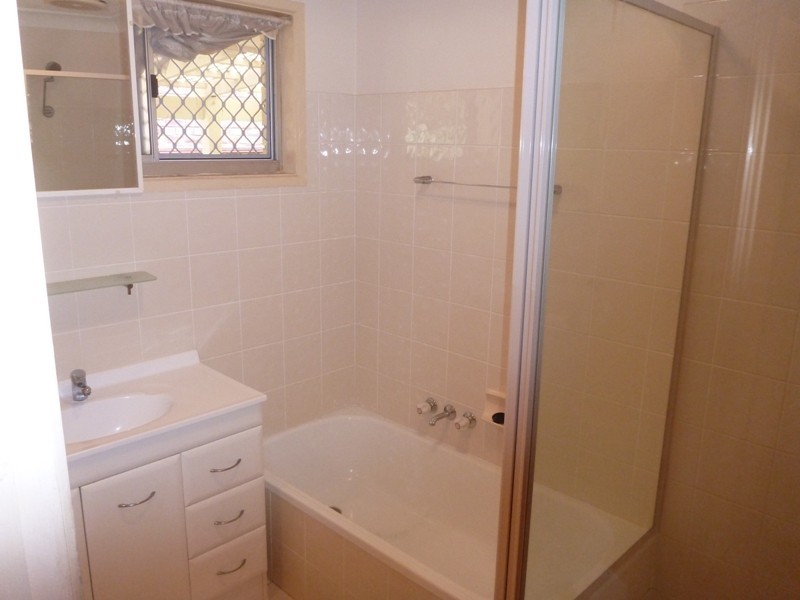 1/87 Christine Avenue, Burleigh Waters QLD 4220