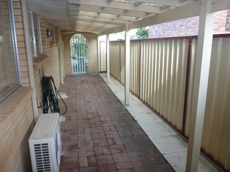 1/87 Christine Avenue, Burleigh Waters QLD 4220