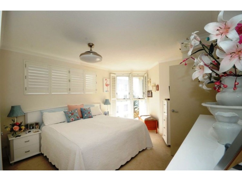 20/186 The Esplanade, Burleigh Heads QLD 4220