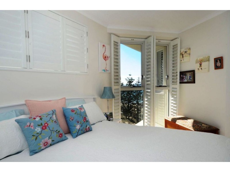 20/186 The Esplanade, Burleigh Heads QLD 4220
