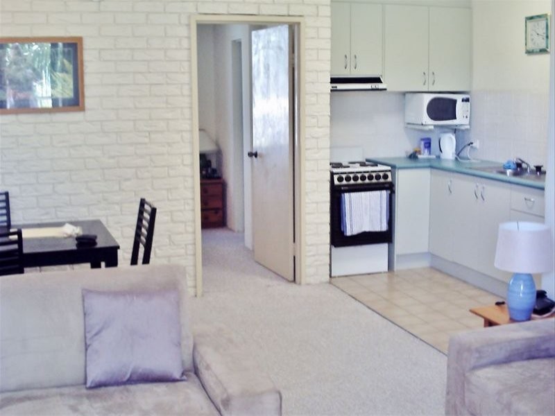 11/1921 Gold Coast Highway, Burleigh Heads QLD 4220