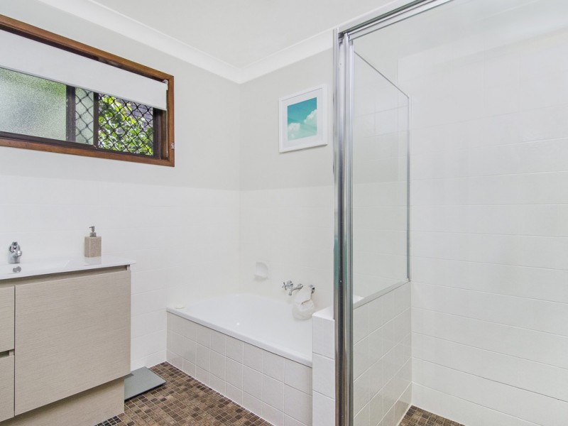 4 Stephens Street, Burleigh Heads QLD 4220