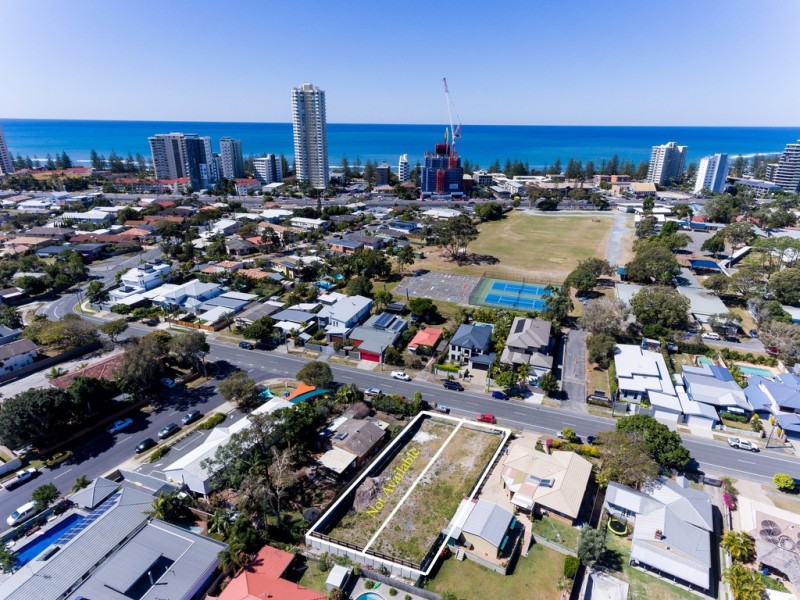 35 Acanthus Avenue, Burleigh Heads QLD 4220