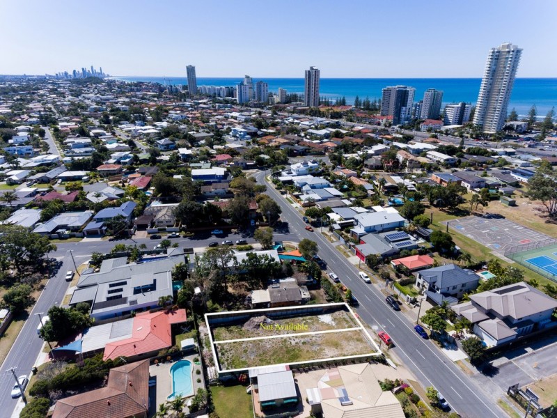 35 Acanthus Avenue, Burleigh Heads QLD 4220