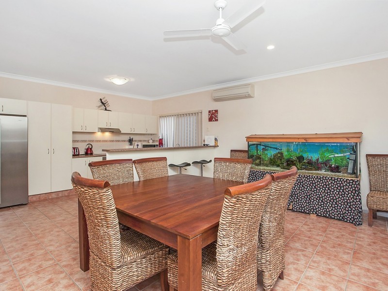 5 Mauritius Court, Varsity Lakes QLD 4227