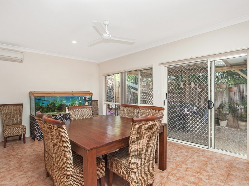 5 Mauritius Court, Varsity Lakes QLD 4227