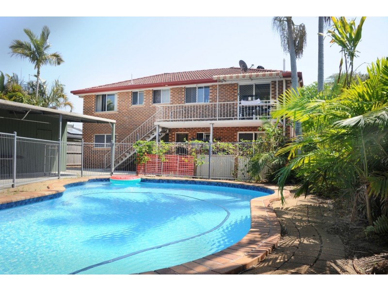 10 Avocet Avenue, Burleigh Waters QLD 4220