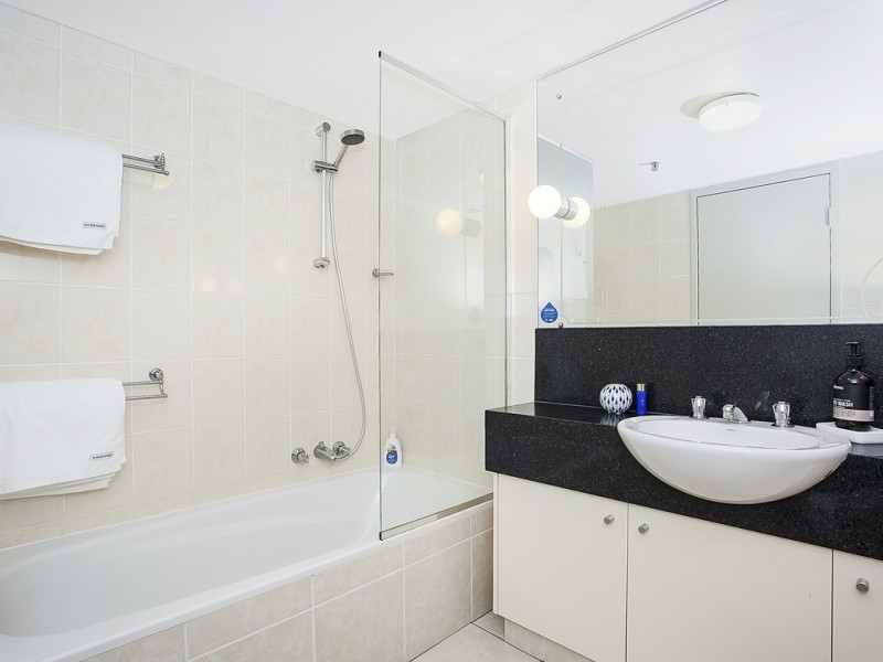 60/45 Hayle Street, Burleigh Heads QLD 4220