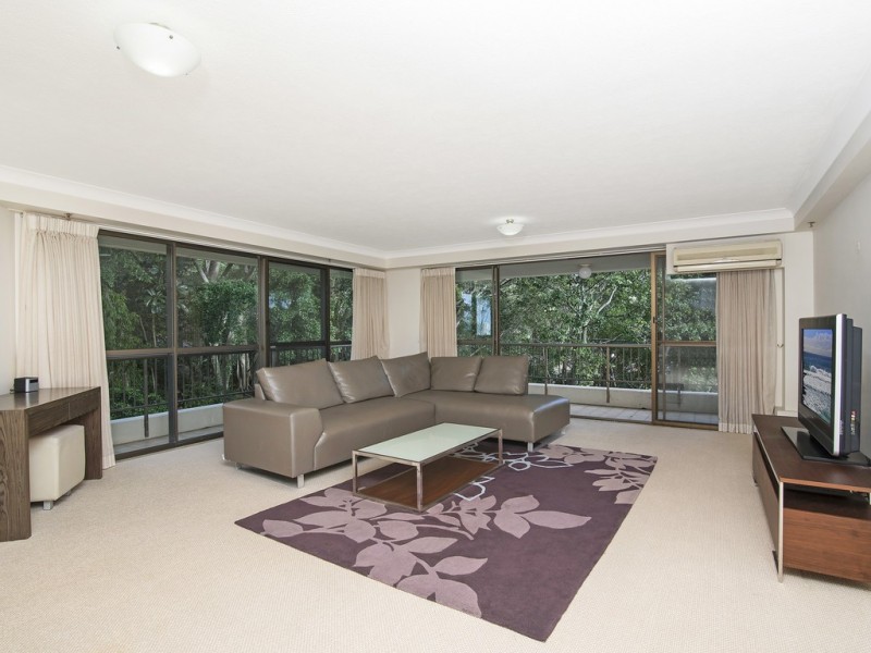 20/45 Hayle Street, Burleigh Heads QLD 4220