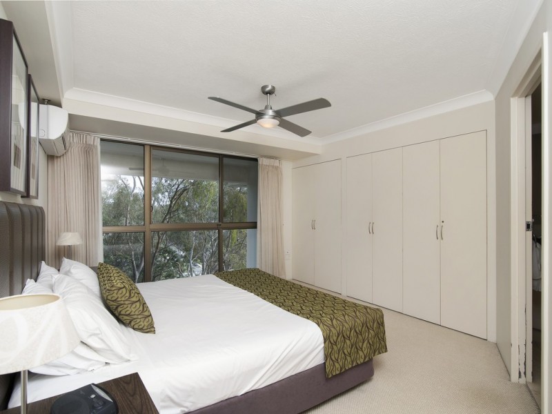 20/45 Hayle Street, Burleigh Heads QLD 4220