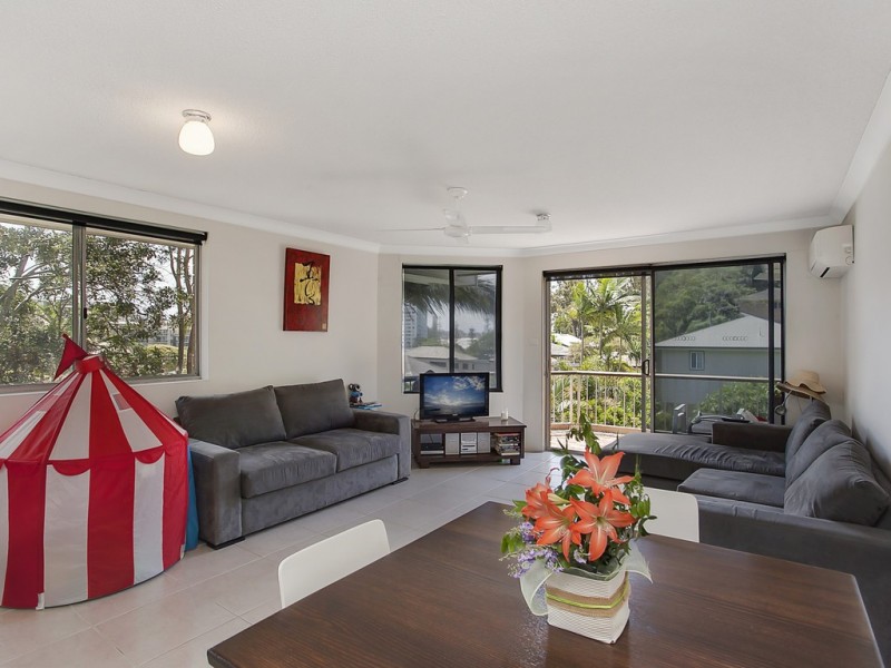 11/11 Hayle Street, Burleigh Heads QLD 4220