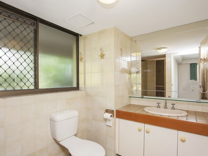 75/45 Hayle Street, Burleigh Heads QLD 4220