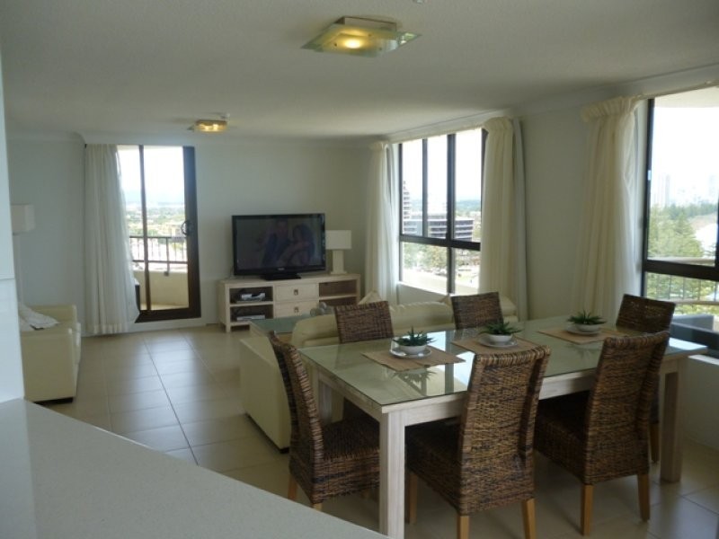 36/60 Goodwin Terrace, Burleigh Heads QLD 4220