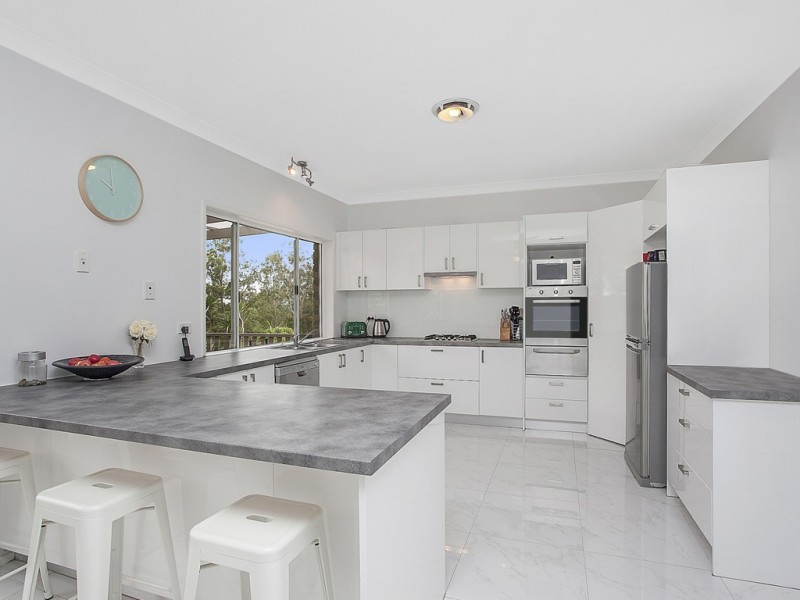 17 Natan Road, Mudgeeraba QLD 4213