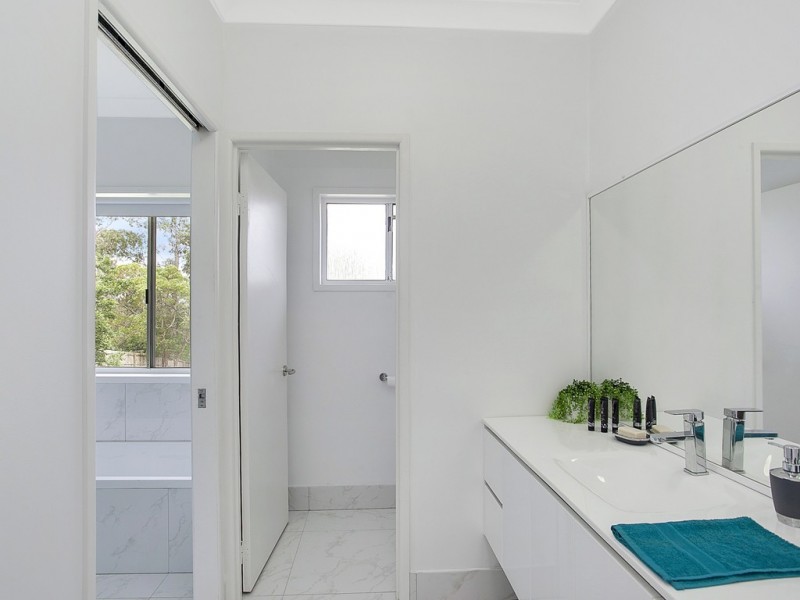 17 Natan Road, Mudgeeraba QLD 4213