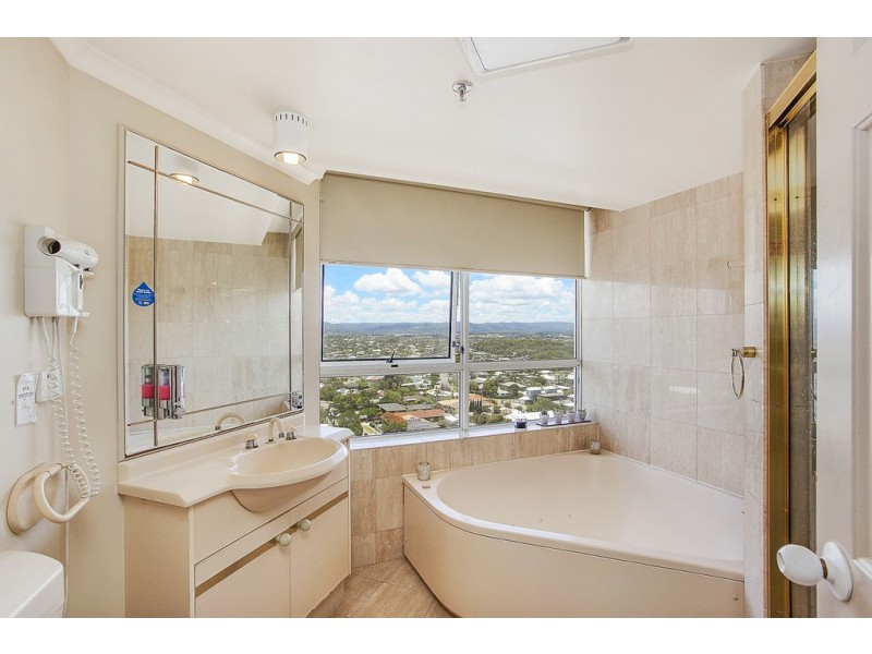 15C/3 Second Avenue, Burleigh Heads QLD 4220