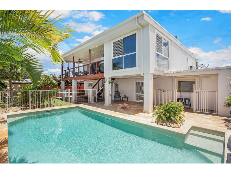 3 Joy Avenue, Burleigh Waters QLD 4220