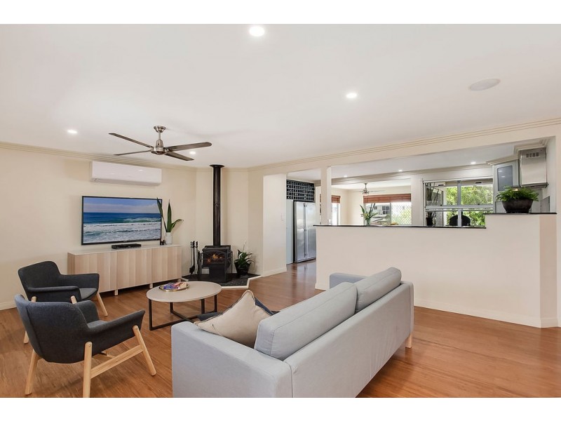 3 Joy Avenue, Burleigh Waters QLD 4220