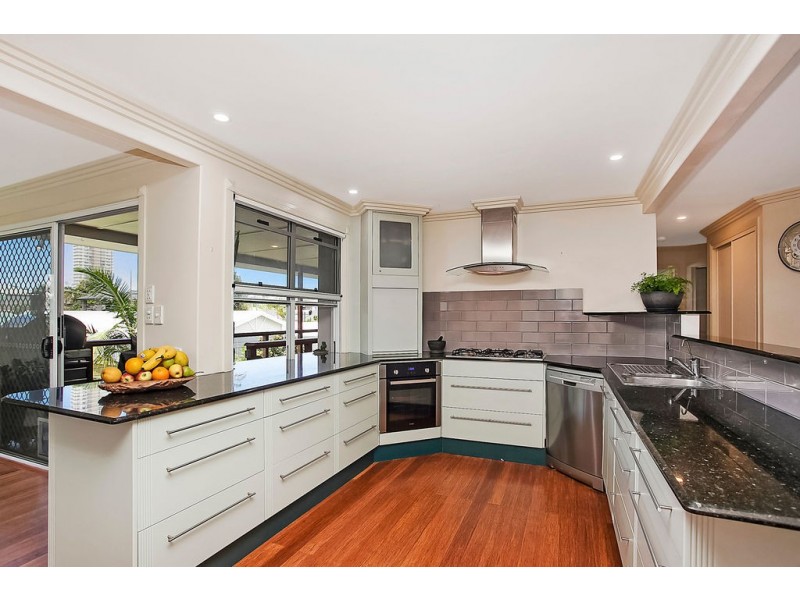 3 Joy Avenue, Burleigh Waters QLD 4220