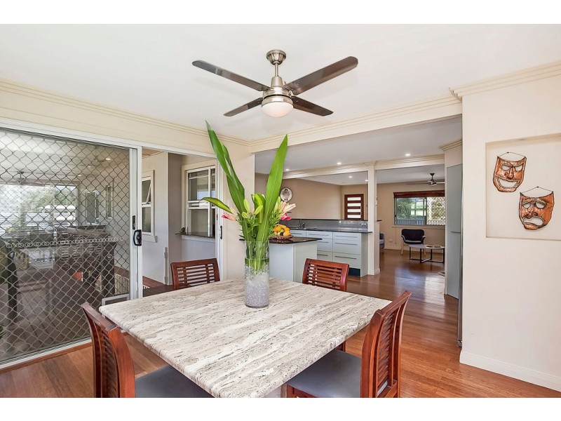 3 Joy Avenue, Burleigh Waters QLD 4220