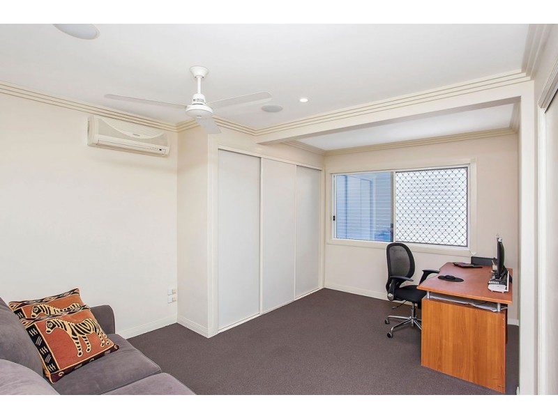 3 Joy Avenue, Burleigh Waters QLD 4220