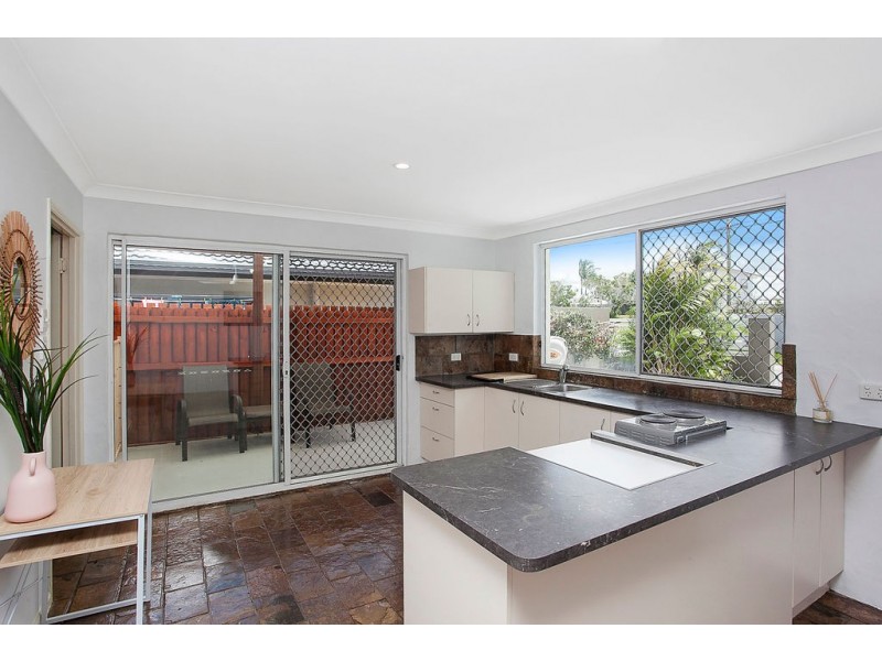 3 Joy Avenue, Burleigh Waters QLD 4220