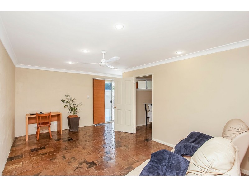 3 Joy Avenue, Burleigh Waters QLD 4220