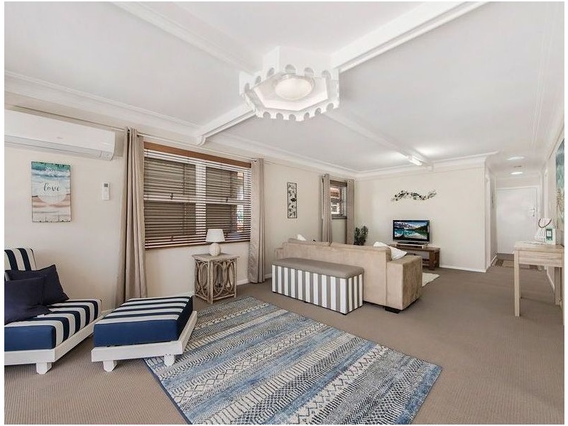 32 George Street East, Burleigh Heads QLD 4220