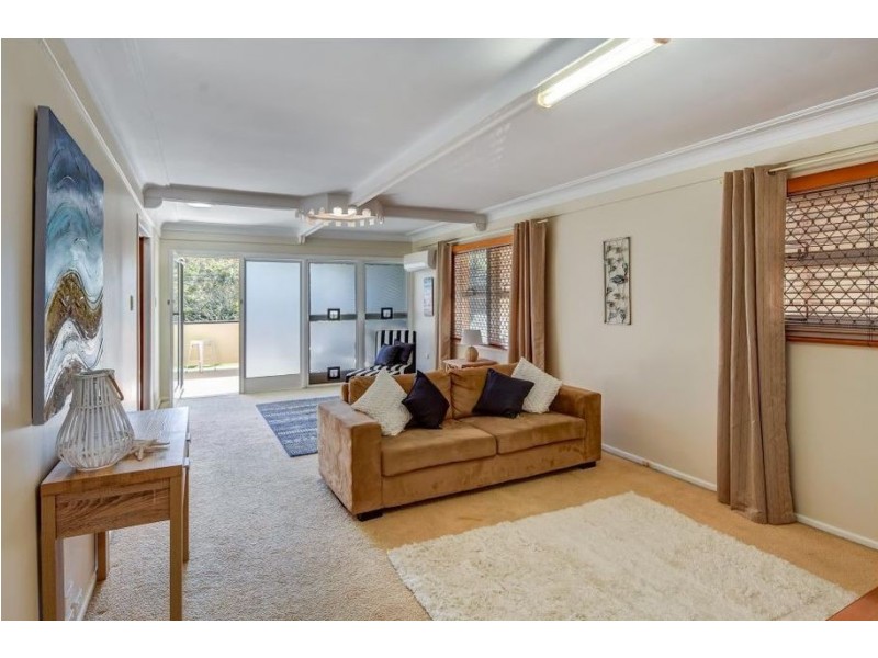 32 George Street East, Burleigh Heads QLD 4220